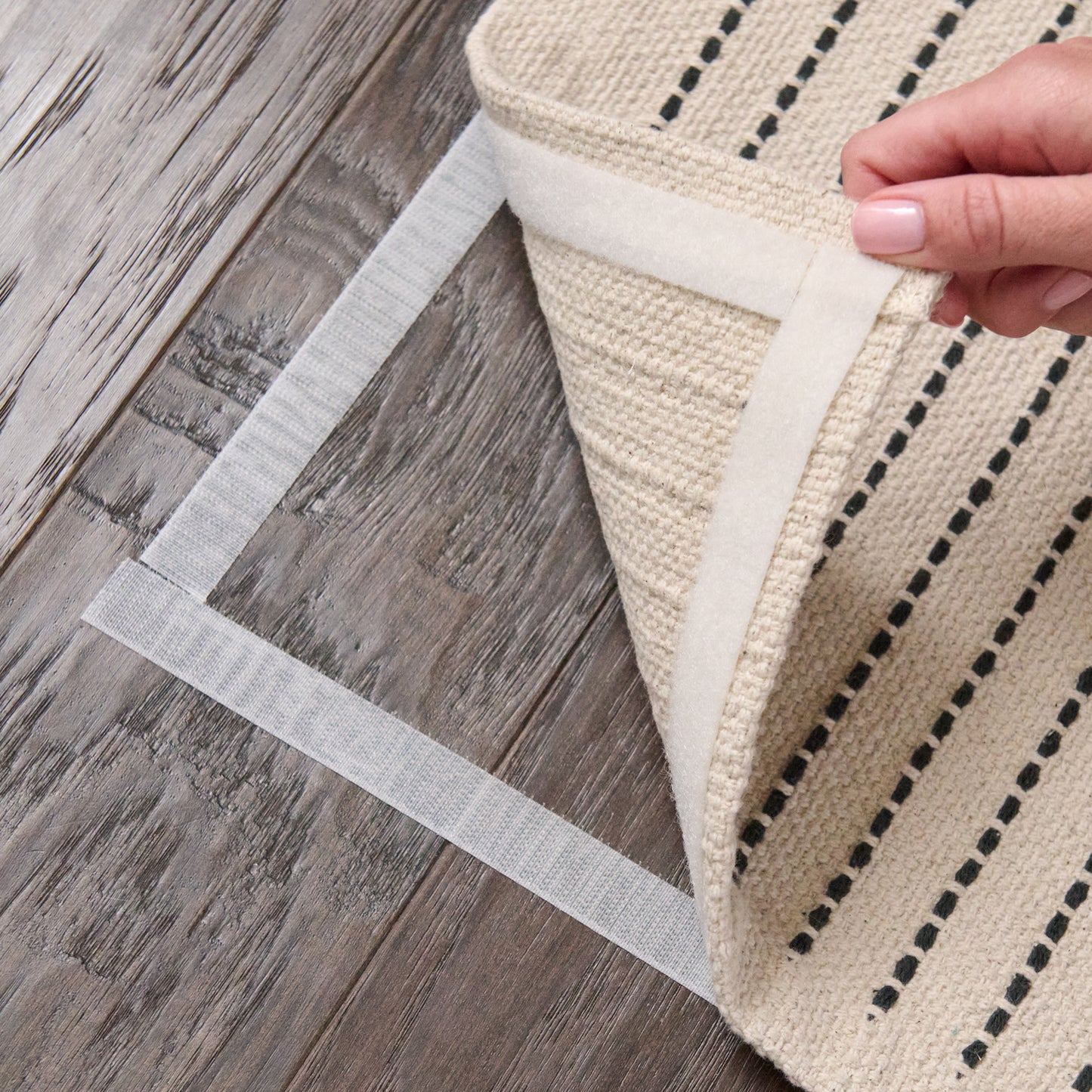 Stick 'Em™ - 15' x .75" Roll