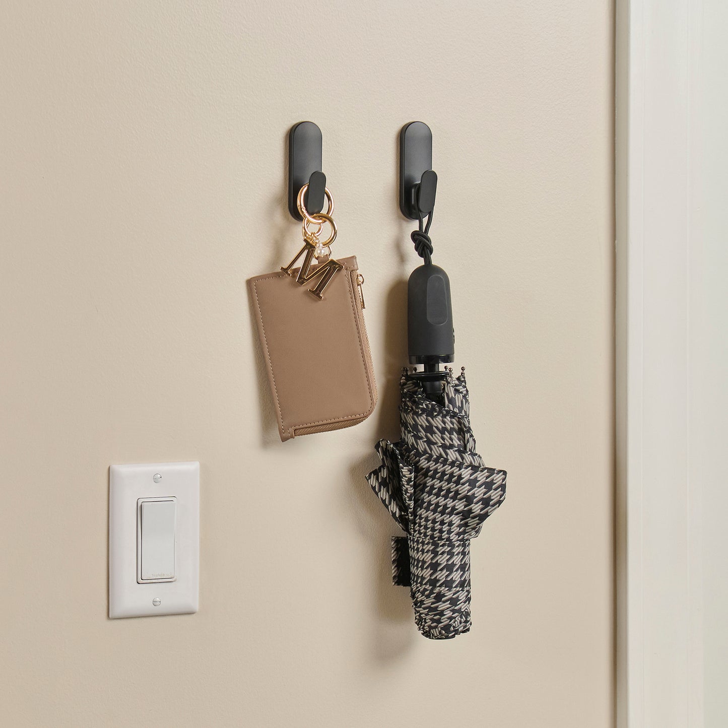 Handy Hooks™ - The Ian - Medium (6-Pack) - Wrap-It Storage