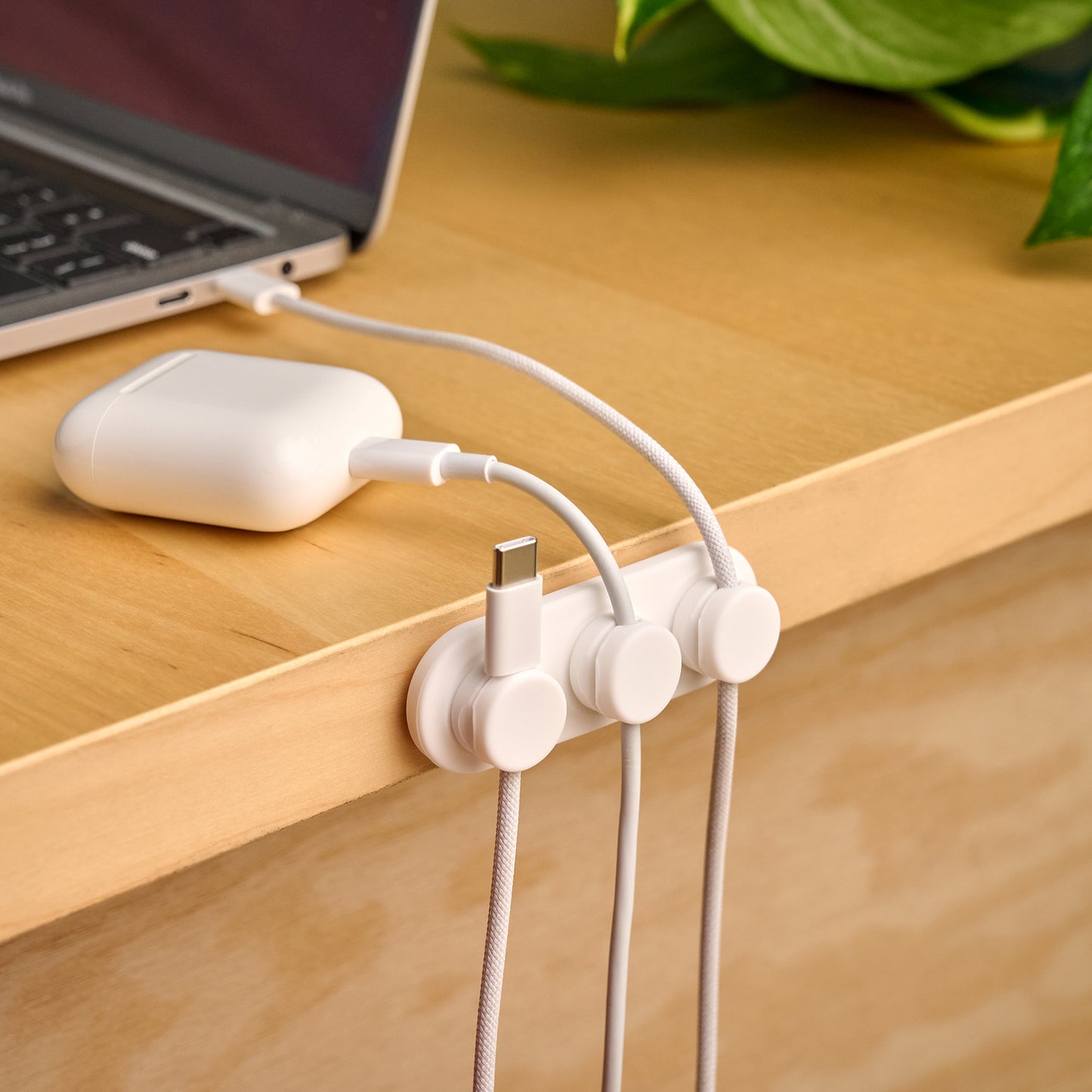 MagnaDock - Magnetic Cord Organizer - Wrap-It Storage